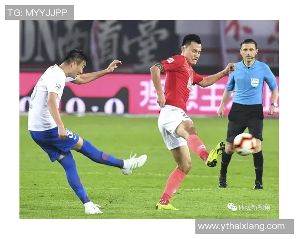 成都足球队意识争议引发热议球迷观点碰撞激烈讨论持续升温